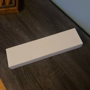 Apple Watch Series 7 Box